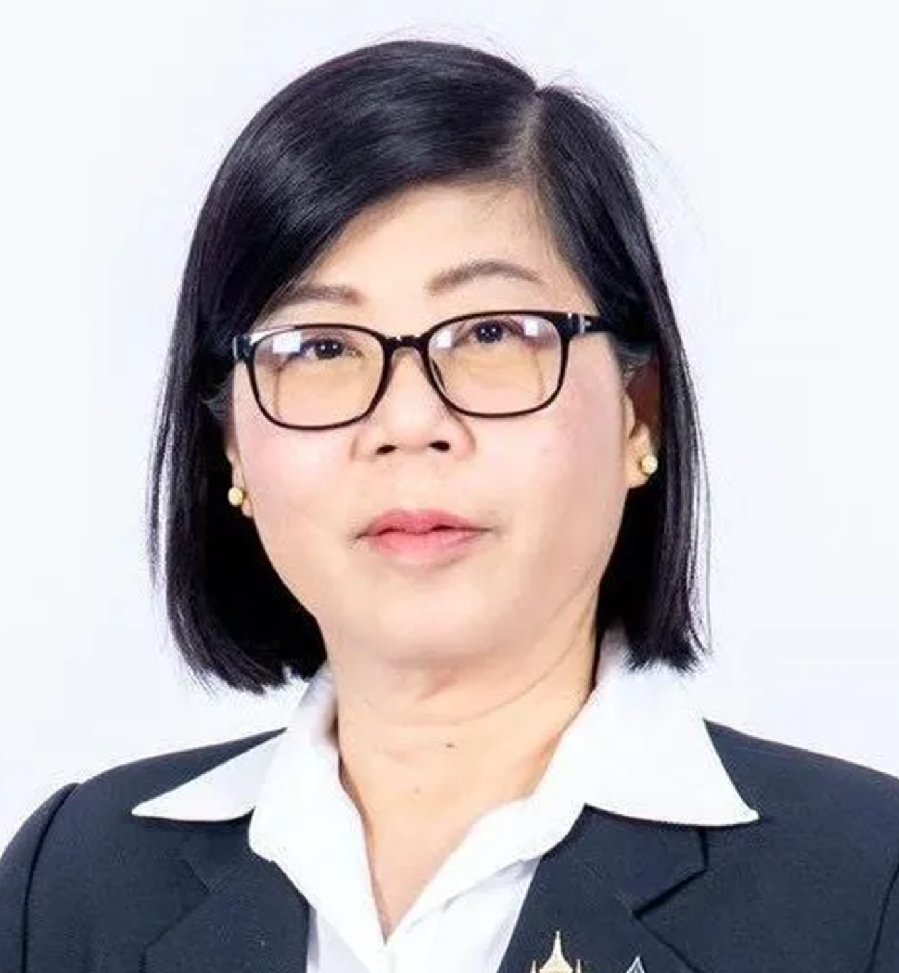 Ms Kanjana Poolkaew headshot picture 